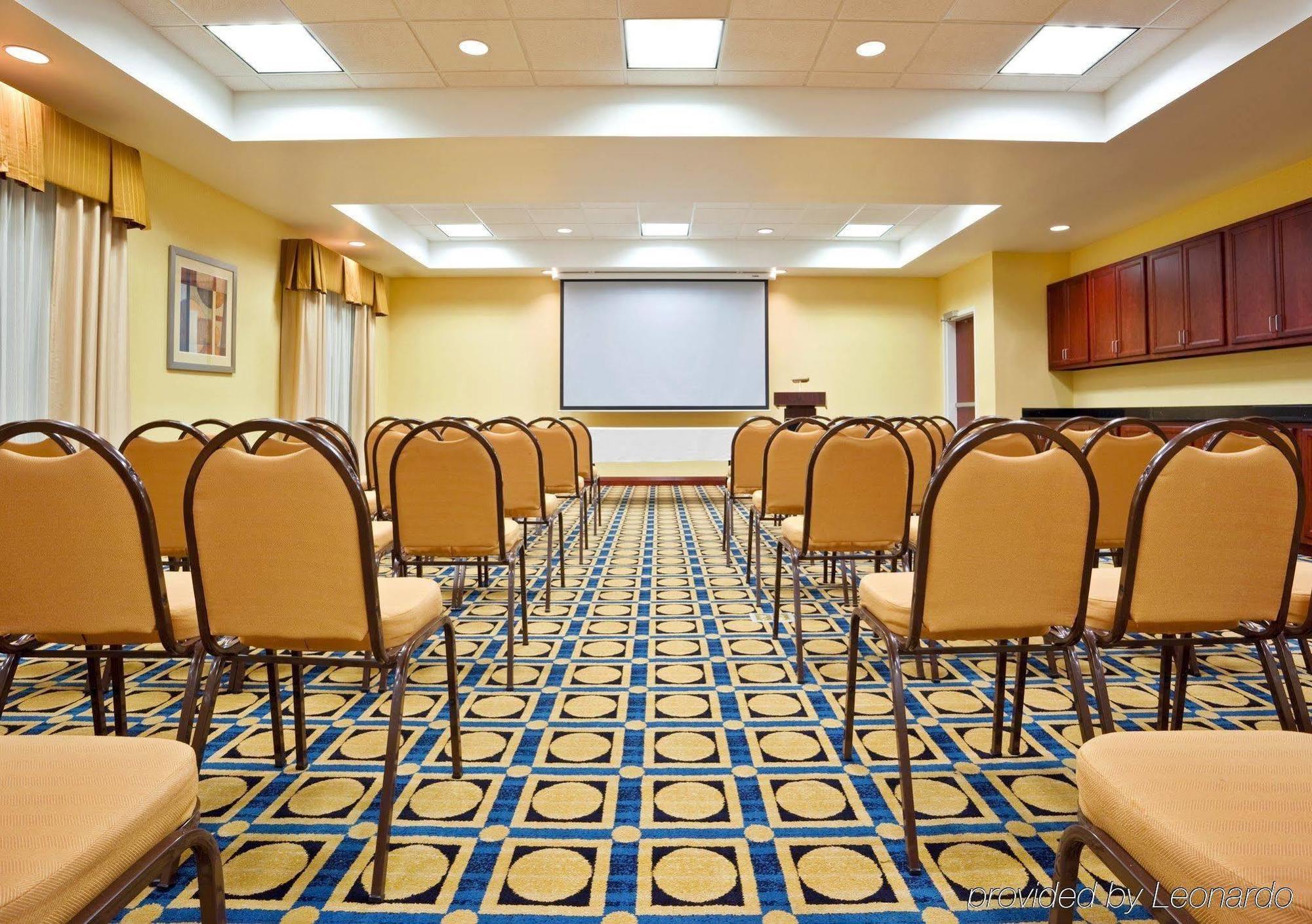 Holiday Inn Express - Bentleyville Facilities photo